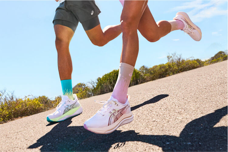 Collezione lontano asics